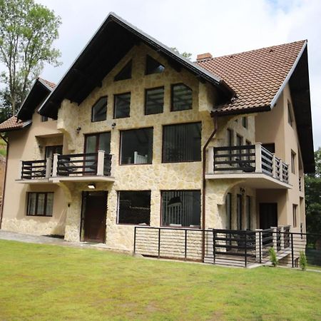 Kassa Villa Бран Екстериор снимка