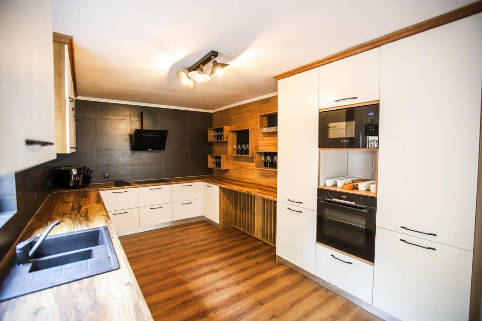 Kassa Villa Бран Екстериор снимка